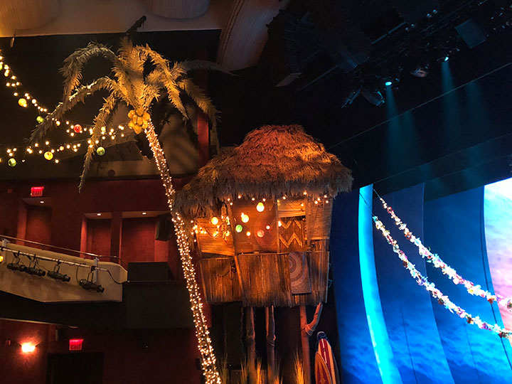 Tall palm trees and set decorations