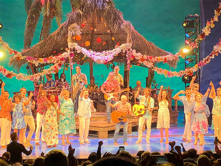 Jimmy Buffett joining the cast at curtain call