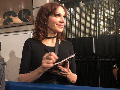 Marilu Henner as Sharon