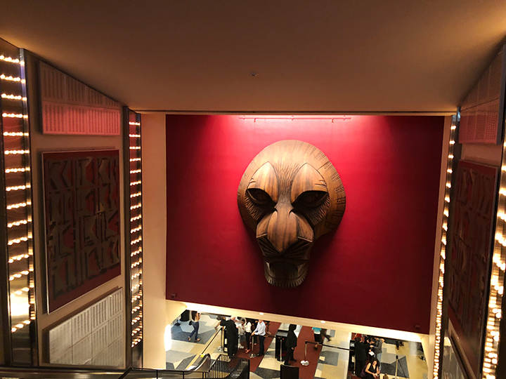 Giant Mufasa statue inside the Minskoff Theatre