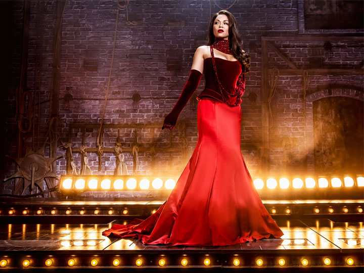 Curtain call of Moulin Rouge