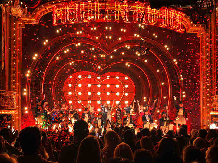 Curtain call of Moulin Rouge! The Musical