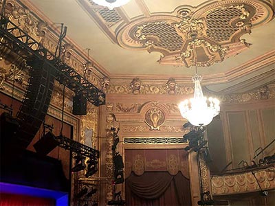 Wall decorated in Beaux Arts classical style
