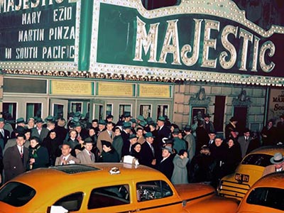 The front of the Majestic Theatre shortly after opening