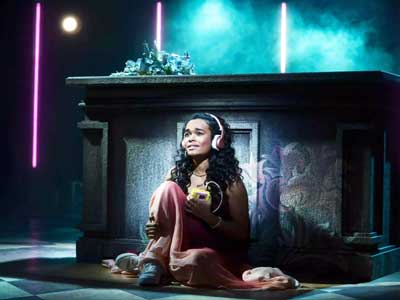 Highlights of the musical & Juliet