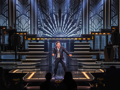 Immersive nightclub staging in the Broadway musical Just in Time