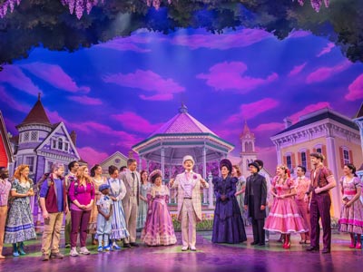 Highlights of the musical Schmigadoon!